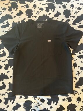 Figs Men’s Black V-Neck Short Sleeve Medical Top